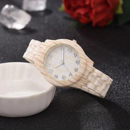 2024 Couple Fashion Luxury Men and Women Quartz Watch Wood Grain Retro Simple Silicone Dial Clocks Silicone Black Strap Orologi