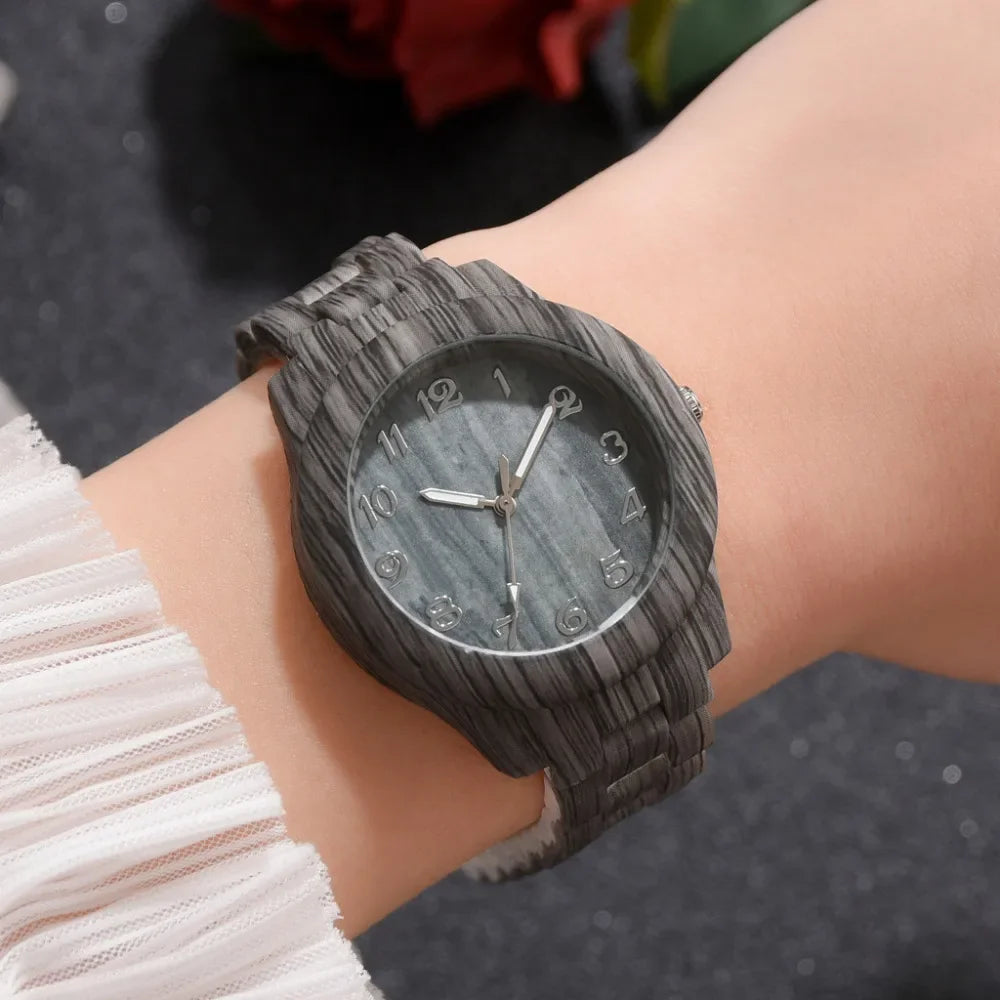 2024 Couple Fashion Luxury Men and Women Quartz Watch Wood Grain Retro Simple Silicone Dial Clocks Silicone Black Strap Orologi